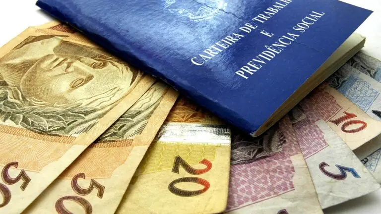 Reajuste salarial: entenda o que é e o como calcular seu salário de 2021