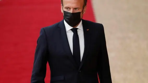 Presidente da França jura lutar contra o separatismo islâmico