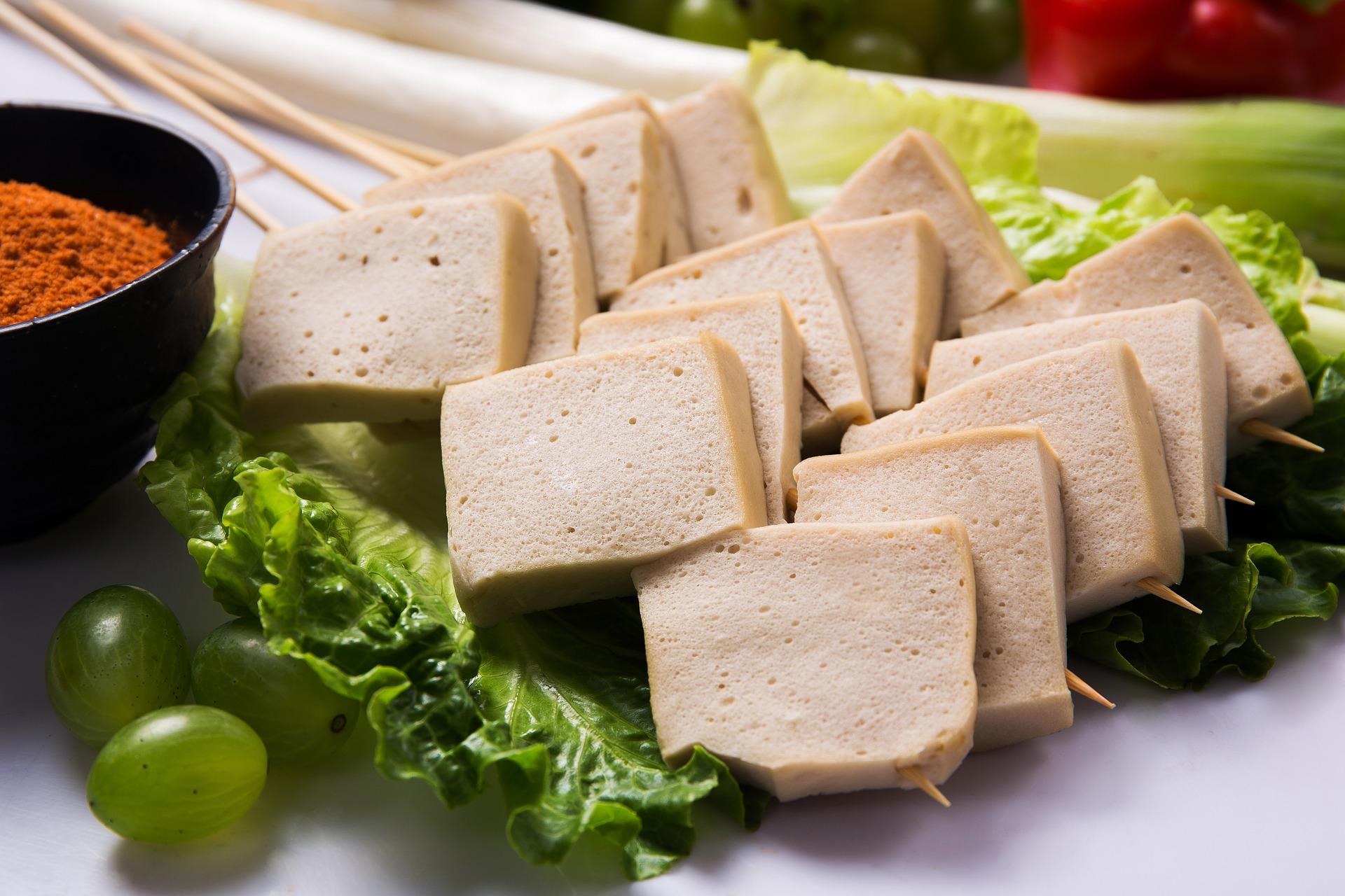 Tofu o que é, benefícios e como preparar a proteína vegana DCI