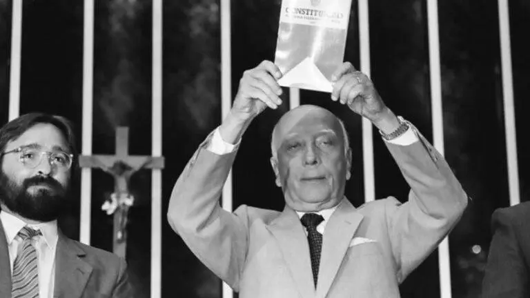 Chile muda Constituição; Brasil é o próximo?