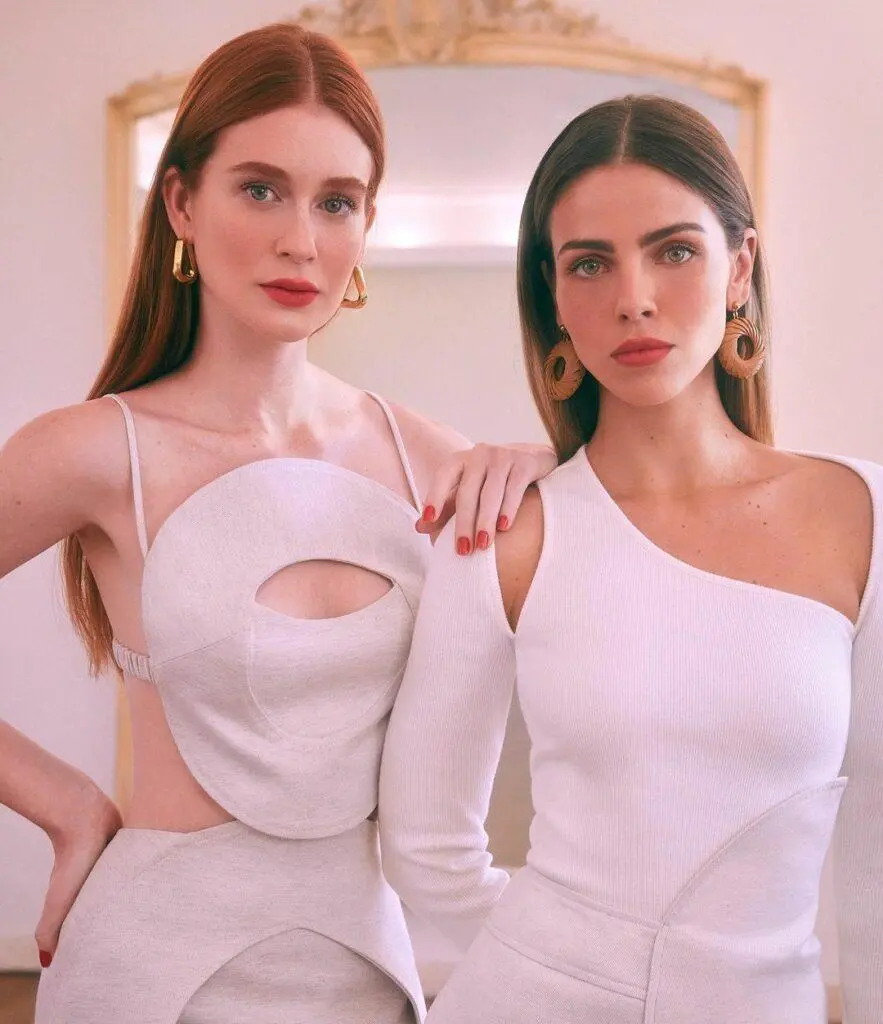 Imagem mostra Marina Ruy Barbosa com look da sua primeira coleção da Ginger