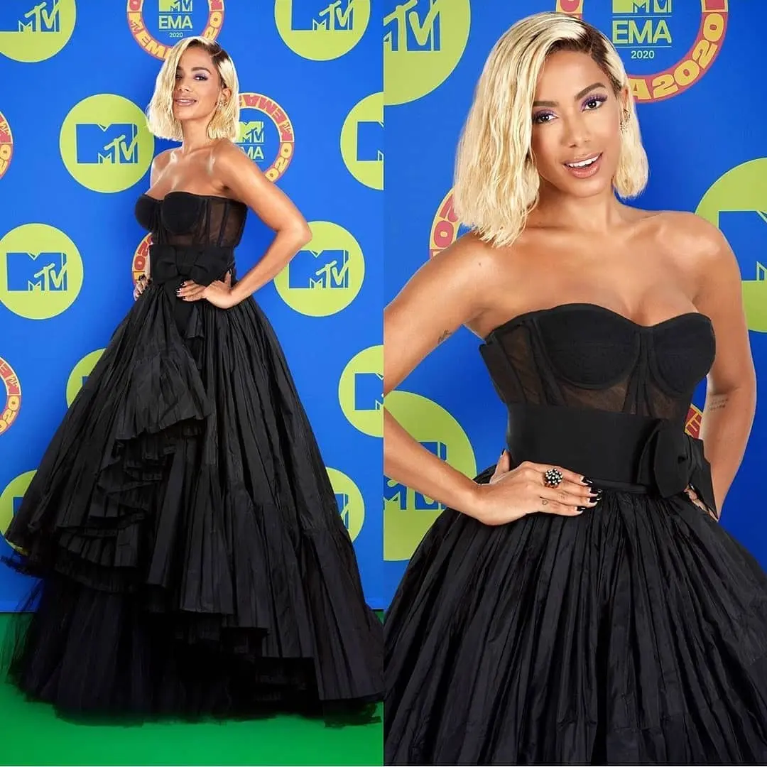 Imagem mostra Anitta no MTV EMA