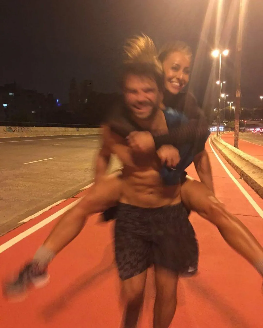 Imagem mostra Duda Nagle e Sabrina Sato juntos