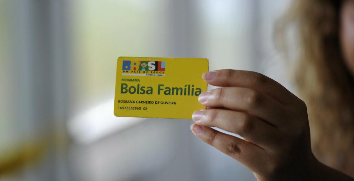 Cartão Bolsa Família. Auxílio emergencial.