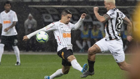Corinthians x Atlético MG duelam no Brasileirão; veja onde assistir