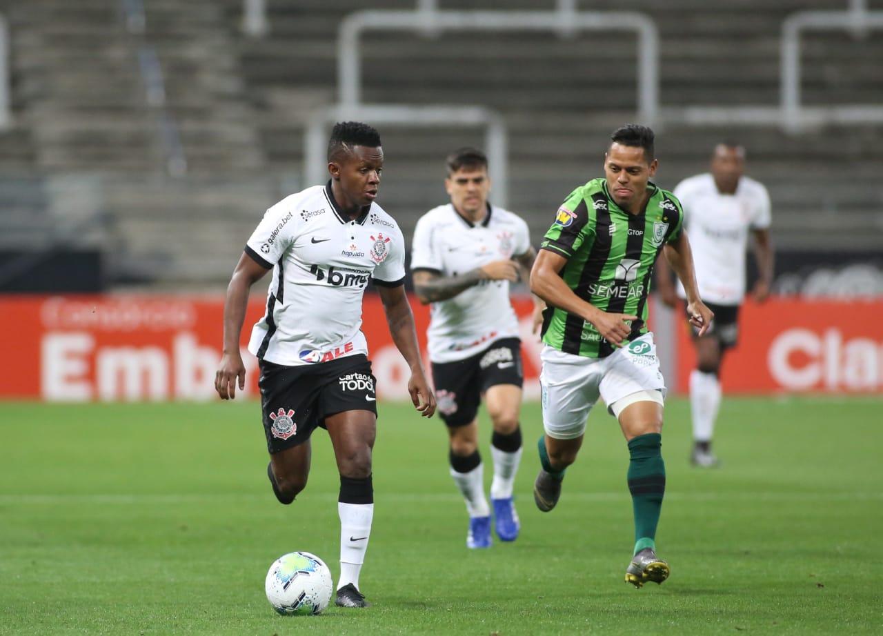 Corinthians arranca empate com América-MG no fim, mas não consegue