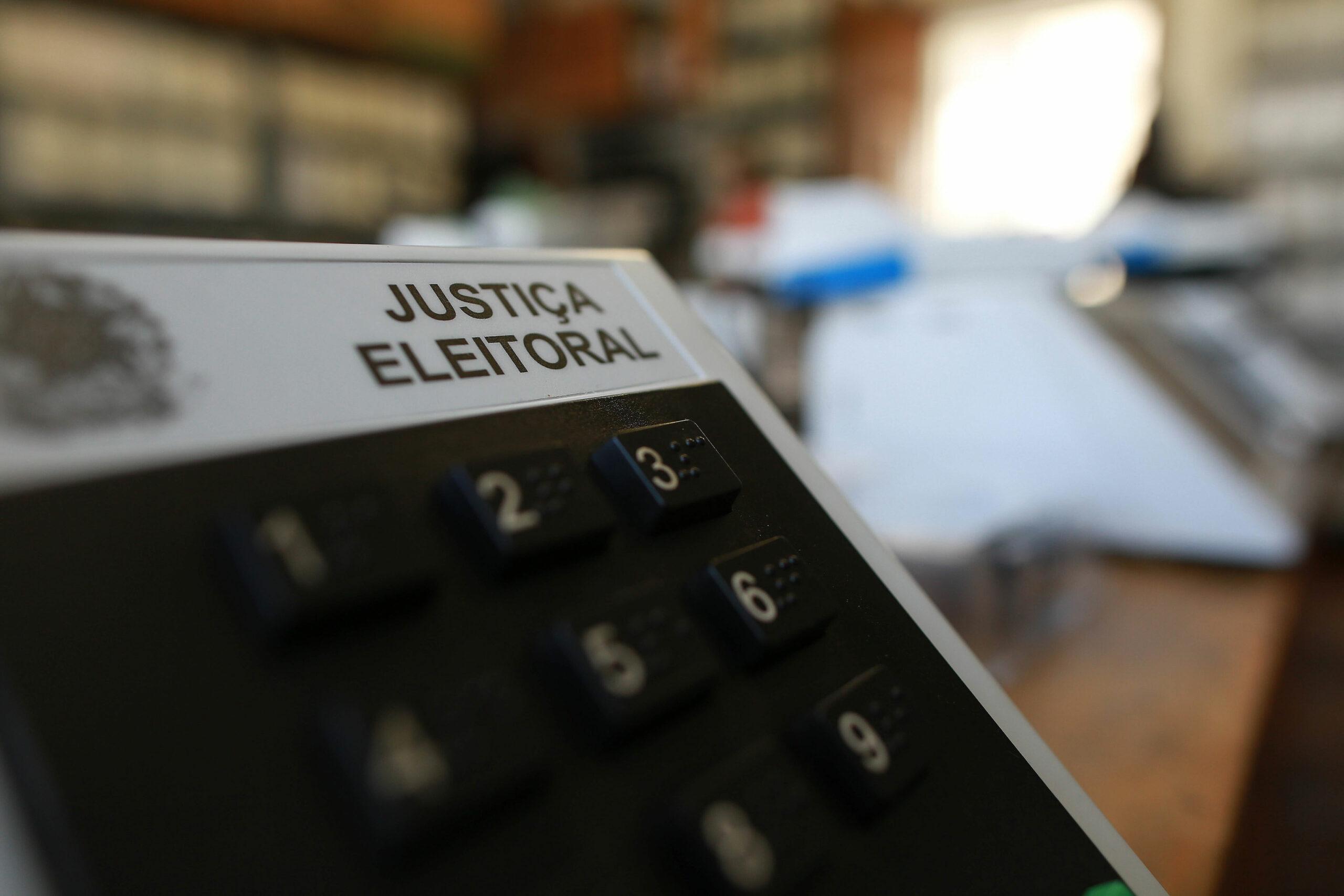 qual a multa por não votar em 2020