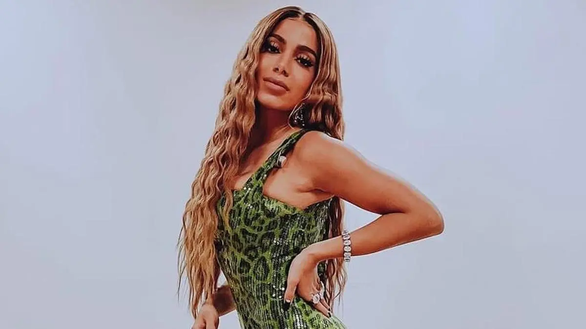 na imagem a cantora Anitta