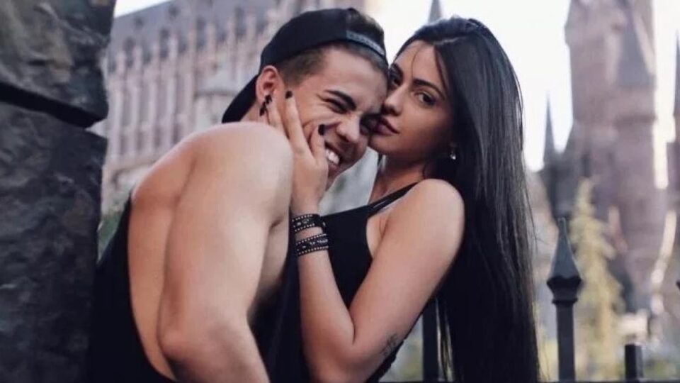 Na foto o cantor Biel e aex-esposa Duda Castro