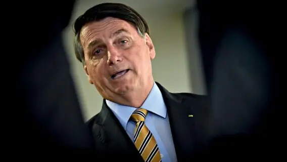 Bolsonaro nega ter chamado Covid de ‘gripezinha’; vídeo prova o contrário