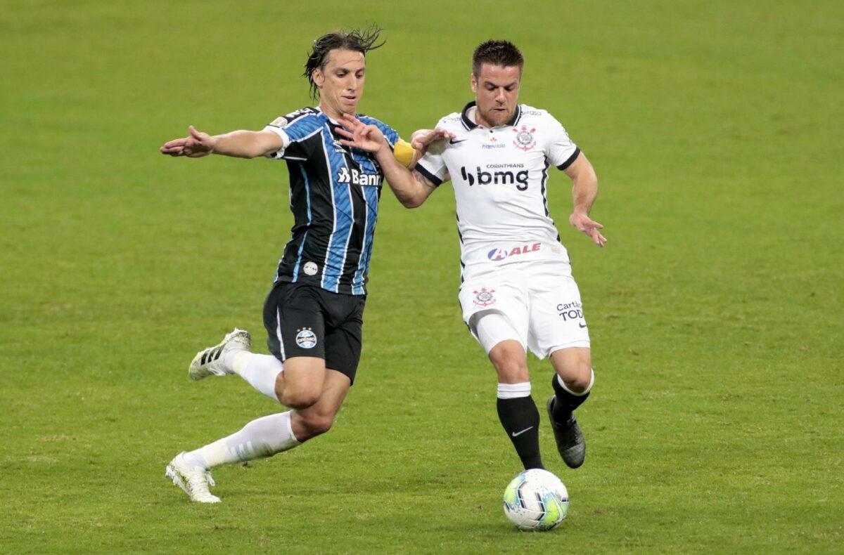Corinthians e Grêmio duelam às 20h30; veja onde assistir