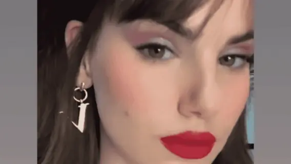 Camila Queiroz de franja? Veja as perucas da atriz