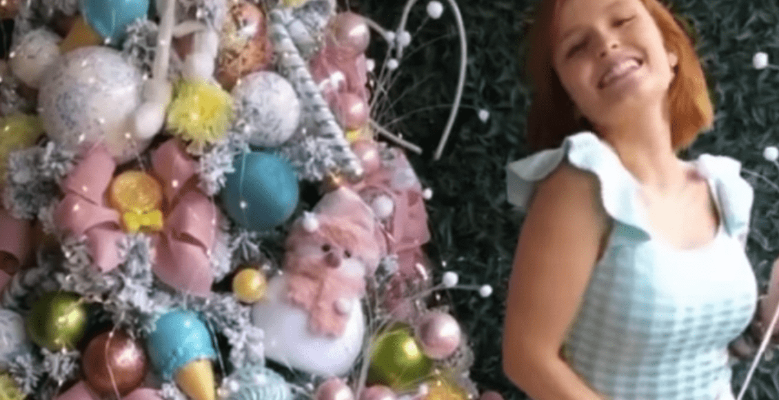 Imagem mostra árvore de Natal da Larissa Manoela