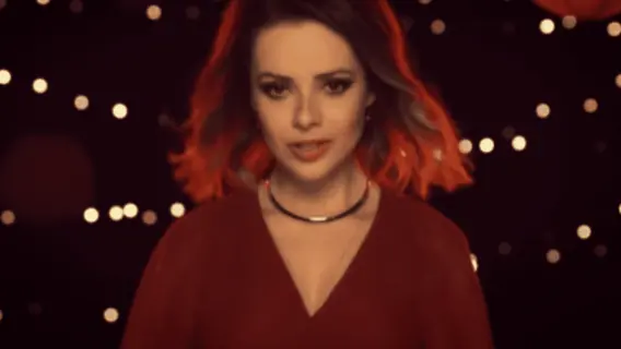 VÍDEO: assista o novo clipe de Sandy para o live-action de Mulan