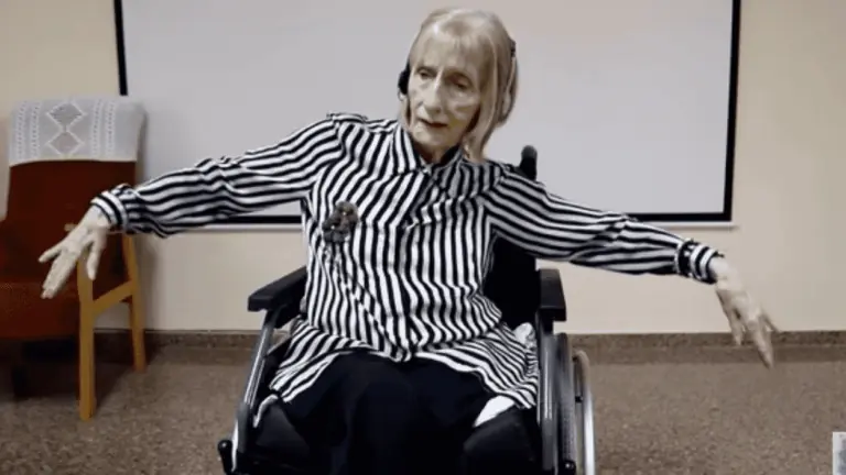 VÍDEO: ex-bailarina com Alzheimer ouve ‘Lago dos Cisnes’ e viraliza