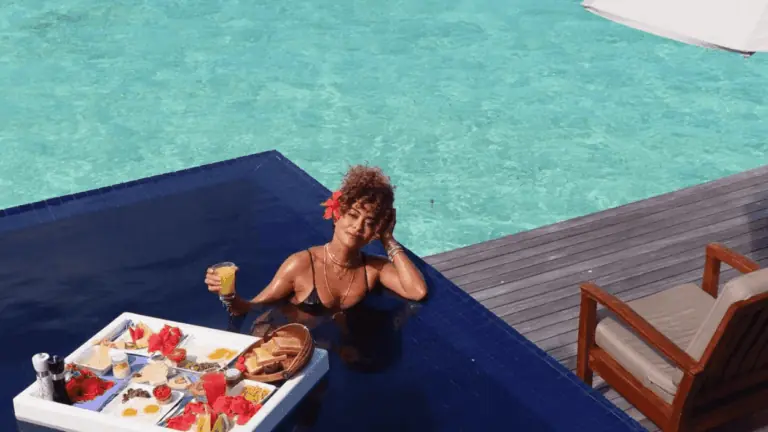 Juliana Paes muda de hotel nas Maldivas com diária de R$ 9,5 mil