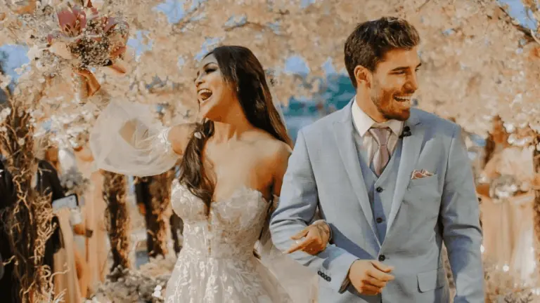 Veja detalhes do vestido e do casamento de Carol Nakamura