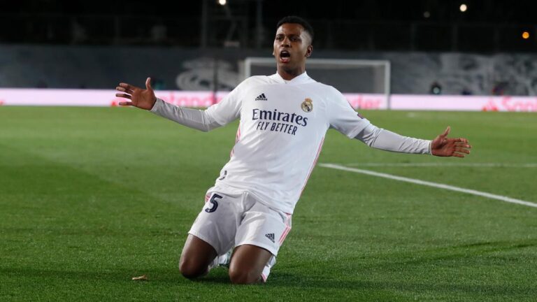 Real Madrid vence Internazionale com gol de Rodrygo pela Champions
