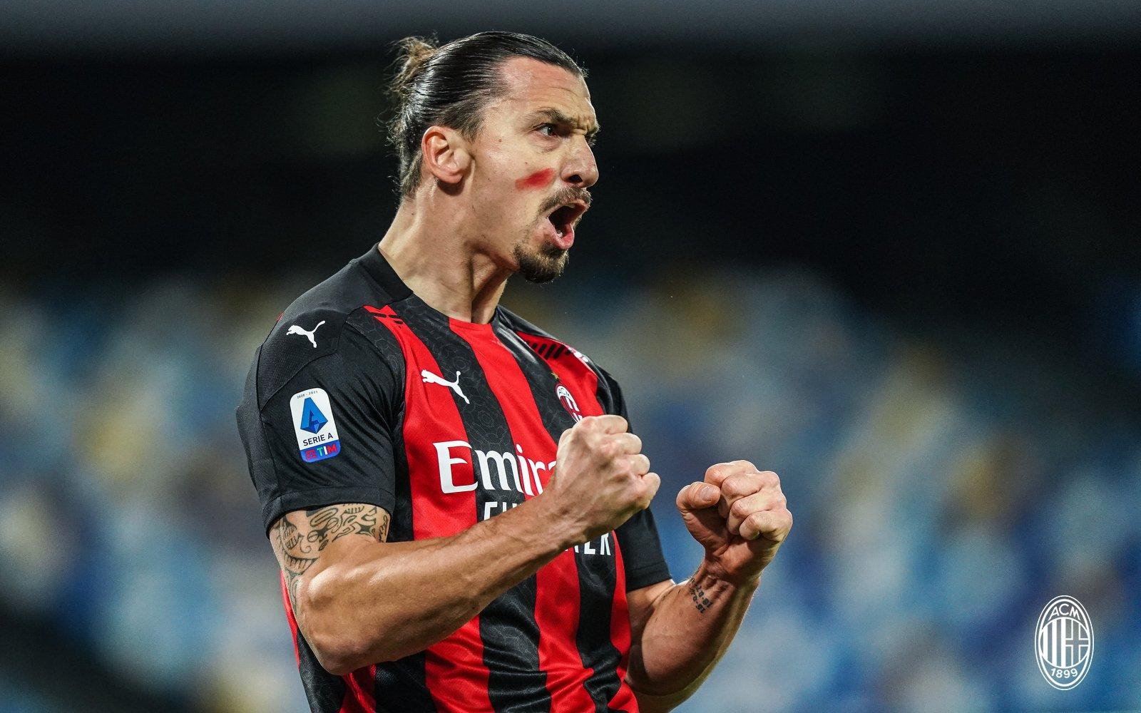 Com 2 gols de Ibrahimovic, Milan vence Napoli e assume liderança do Italiano