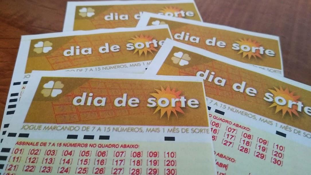 resultado do dia de sorte 394 A imagem mostra diversos volantes do Dia de Sorte