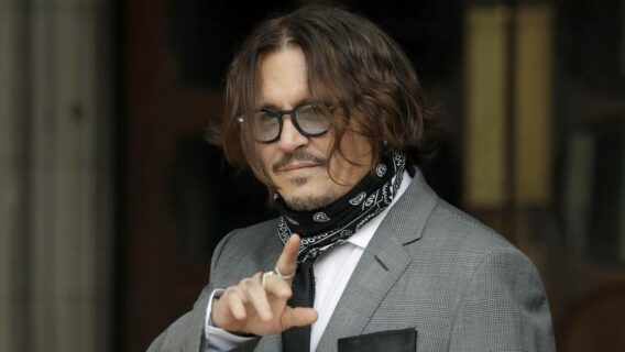 Johnny Depp perde processo contra o jornal The Sun, que o acusou de ser um “espancador de mulheres”