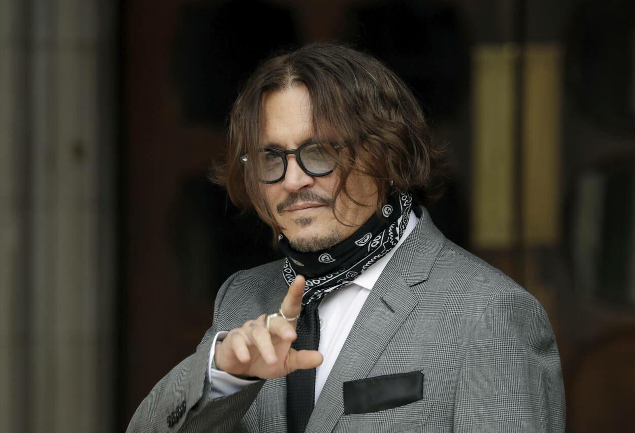 Johnny Depp perde processo