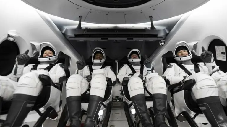 Lançamento da Nasa e SpaceX: tripulação decola rumo à Estação Espacial Internacional