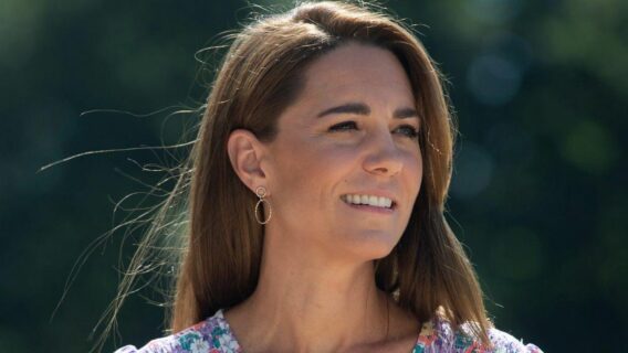 Pesquisa de Kate Middleton revela que a pandemia deixou muitos pais se sentindo solitários e isolados