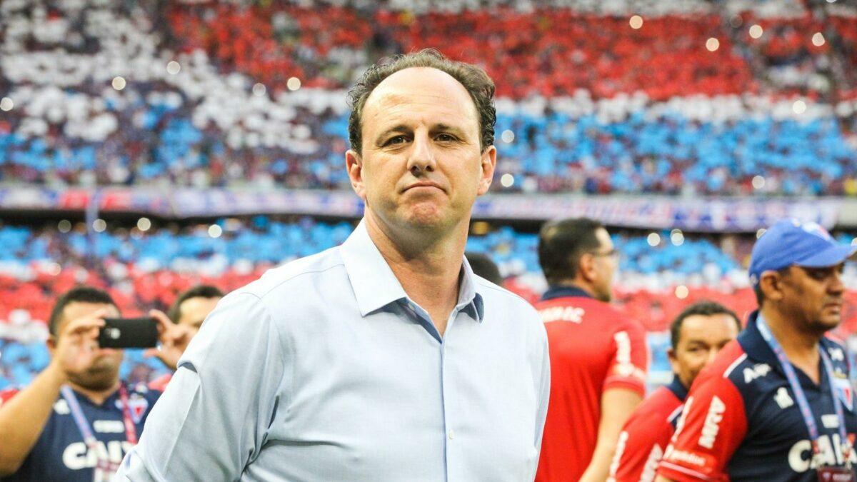 Rogério Ceni deve chegar ao Rio de Janeiro na manhã desta terça