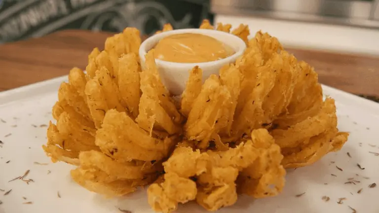 Cebola empanada e crocante: Ana Maria Braga ensina receita