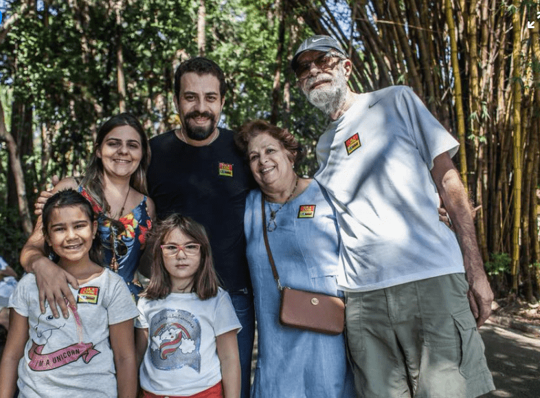 Pais de guilherme boulos são maria ivete castro boulos e marcos boulos