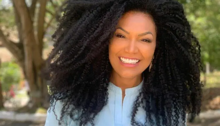 Simone Sampaio - Ex-A Fazenda