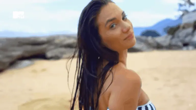 A Fazenda 12: Stéfani revela detalhes do ‘De Férias com o Ex’