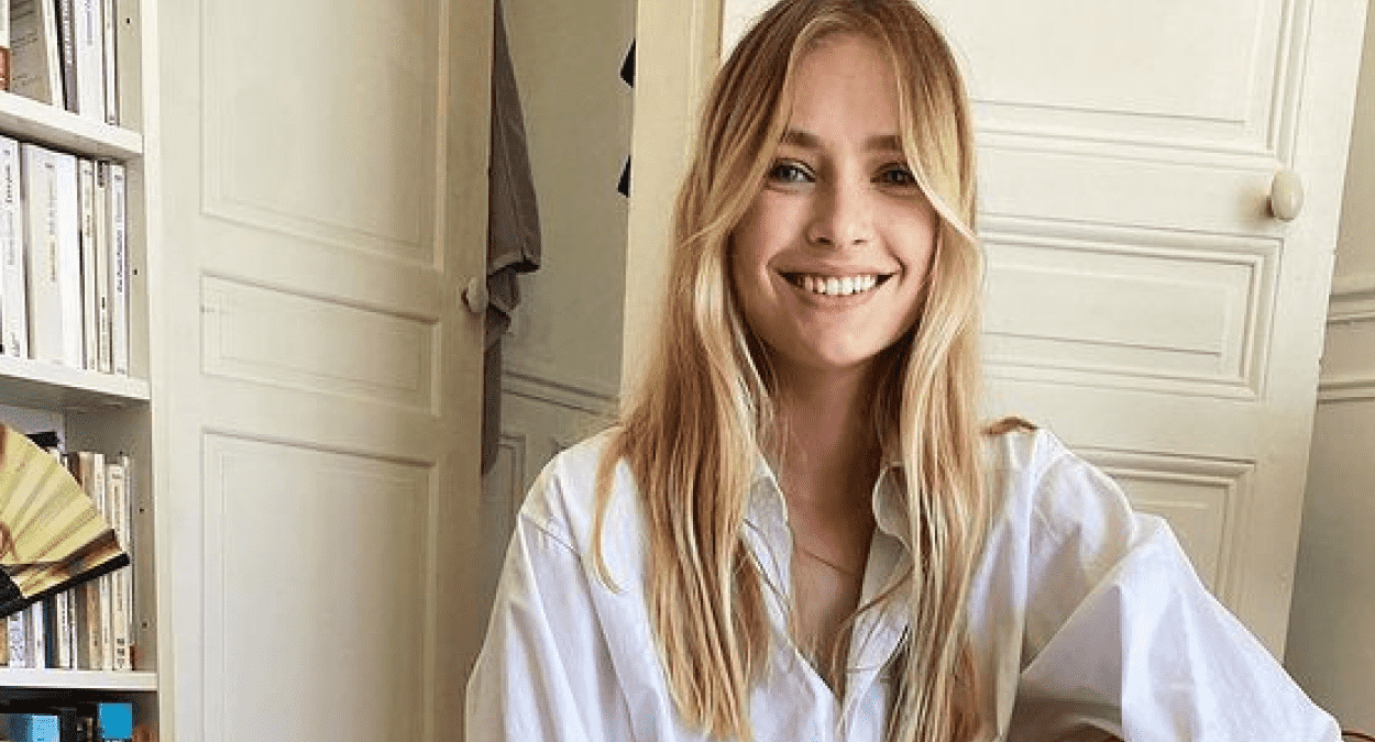 O estilo de Camille Razat: looks da atriz de Emily em Paris