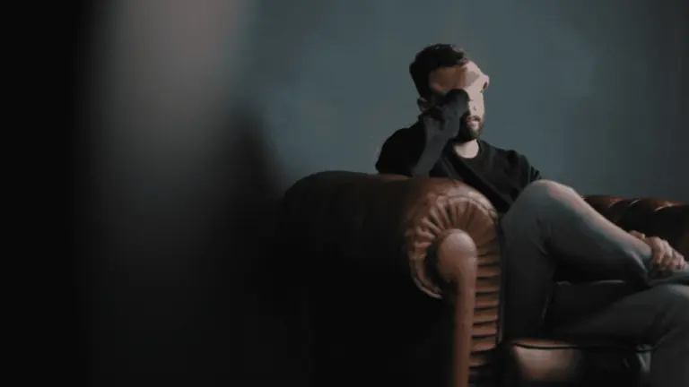 Como evitar golpes financeiros e proteger seu dinheiro