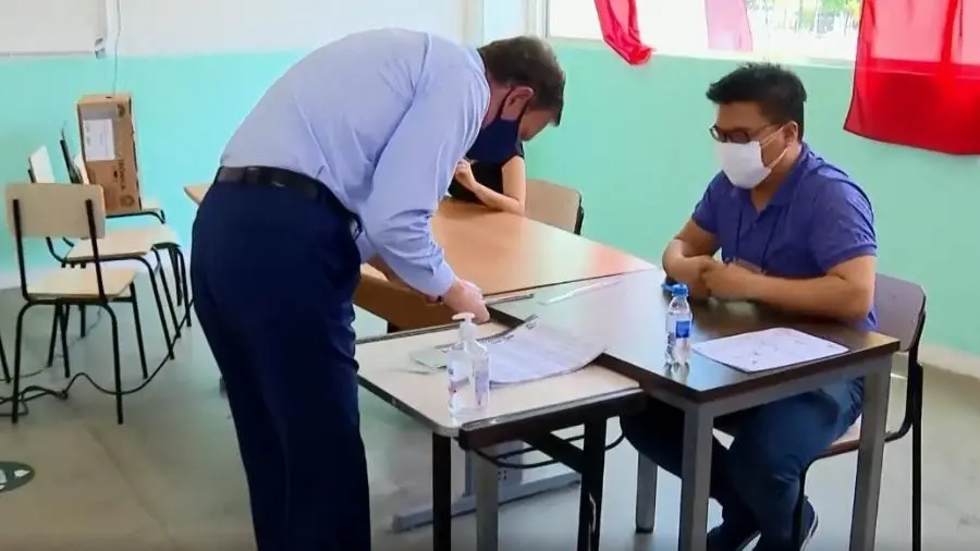 Eleições 2020: Crivella vota no Rio