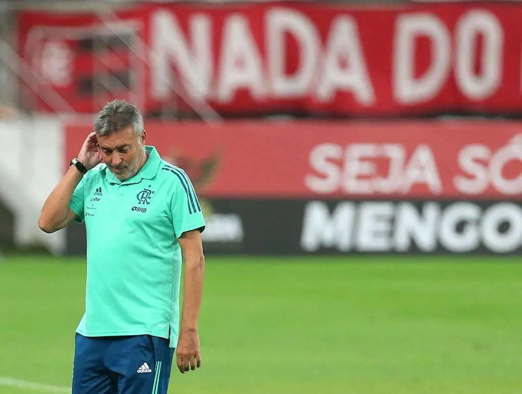 Técnico do Flamengo, Torrent, é demitido do cargo