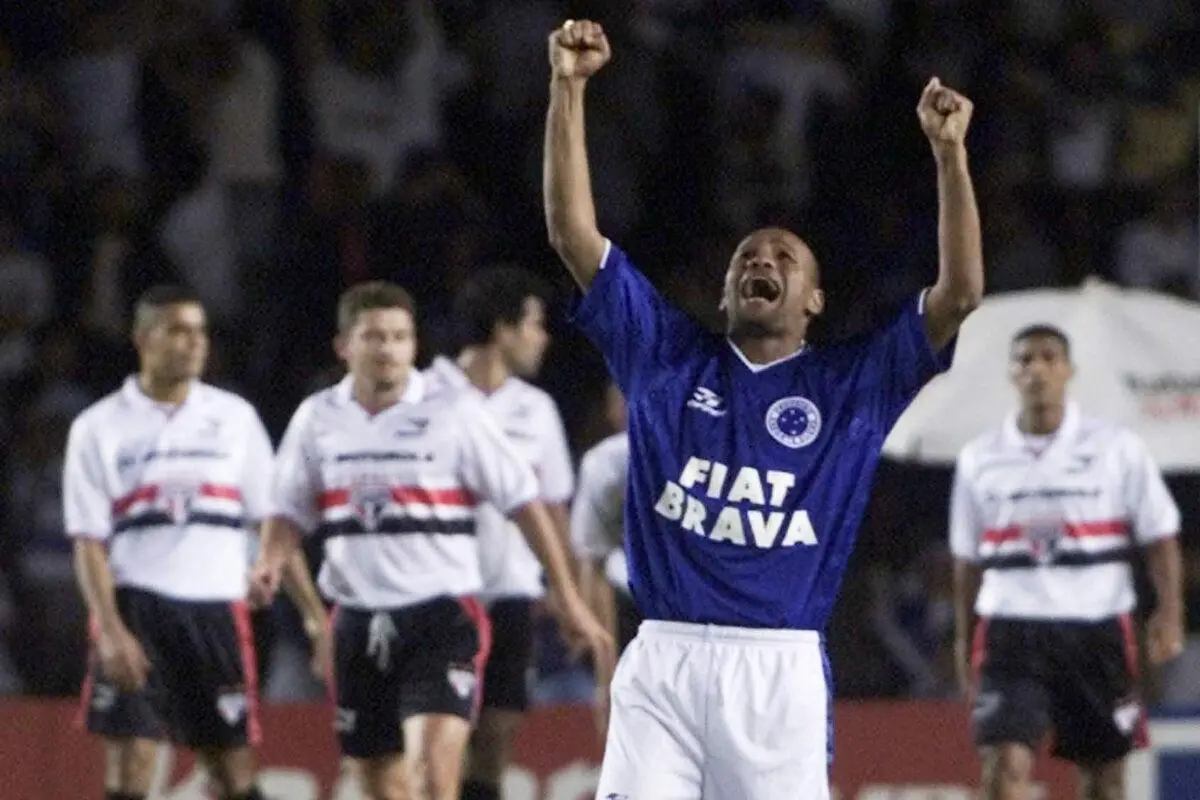 Em sua primeira final na Copa do Brasil, São Paulo leva gol nos minutos finais e perde título para o Cruzeiro