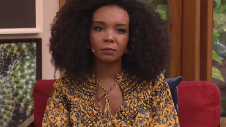 Ex-BBB Thelma desabafa sobre racismo ao vivo: ‘a gente não aguenta mais’