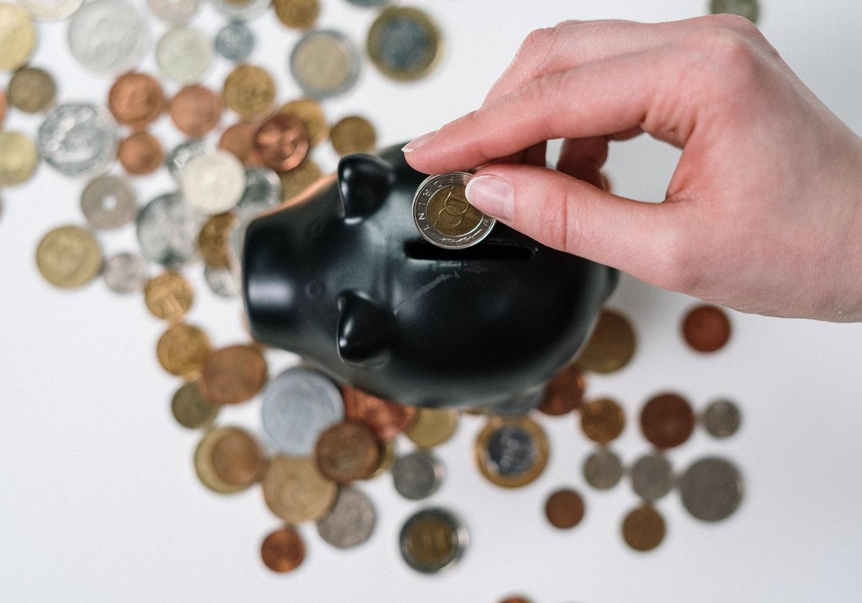 Finanças Femininas: 6 perfis de educação financeira feito por mulheres