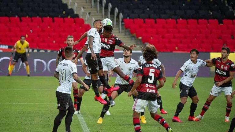 Atlético-MG x Flamengo: entenda a rivalidade histórica entre os dois times