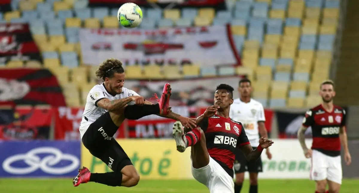 No primeiro turno. Atlético MG venceu Flamengo por 1 a 0, no Maracanã