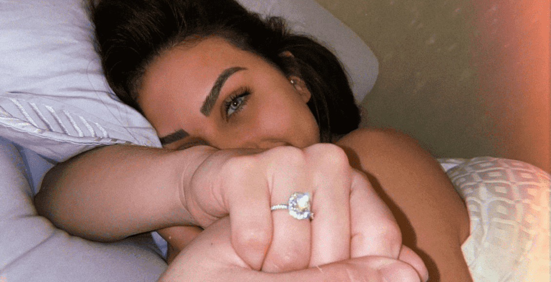 Imagem mostra anel de noivado da Flavia Pavanelli