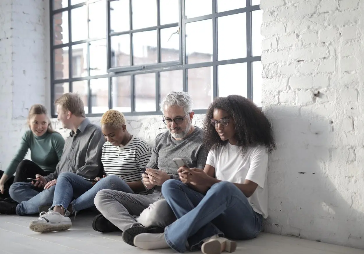 FOMO: o que é essa síndrome e como evitá-la