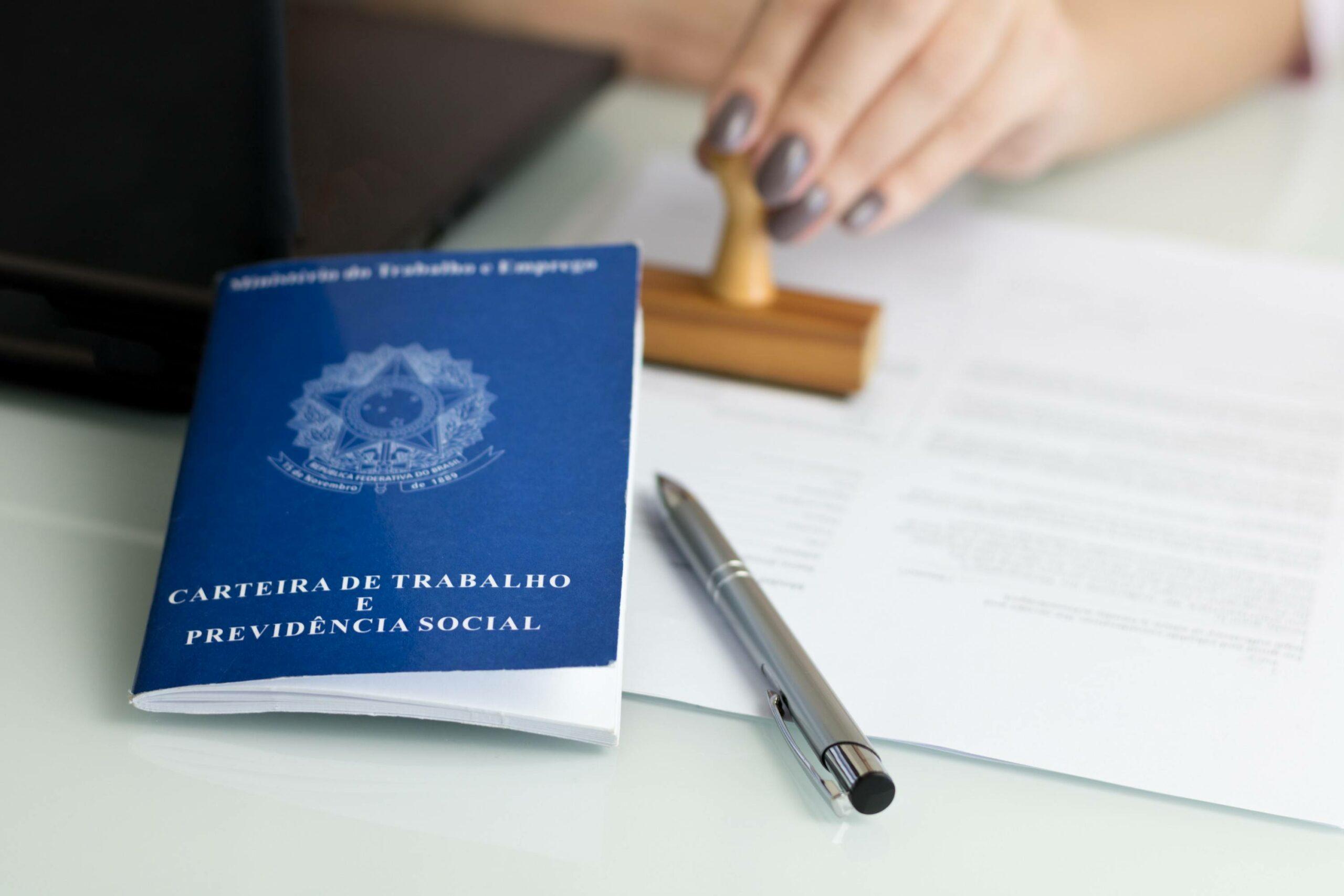 jornada do trabalho é registrado na folha de ponto