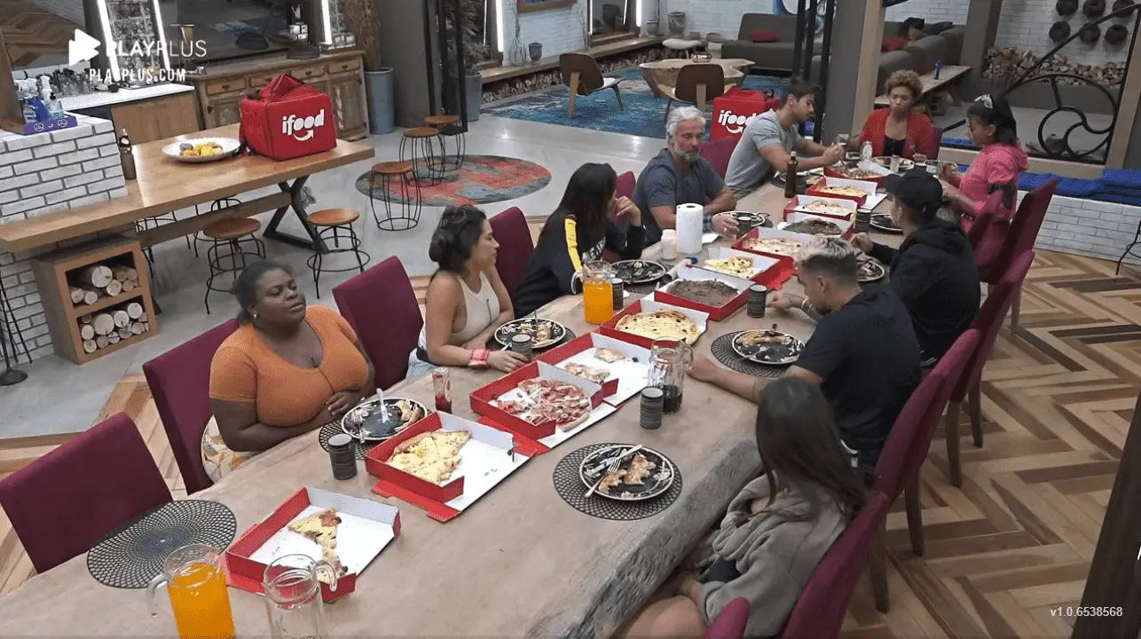 Peões em noite de pizza Peões em noite de pizza em A Fazenda 2020 em A Fazenda 2020