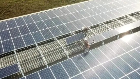 Importação de painéis solares reforça ciclo de crescimento