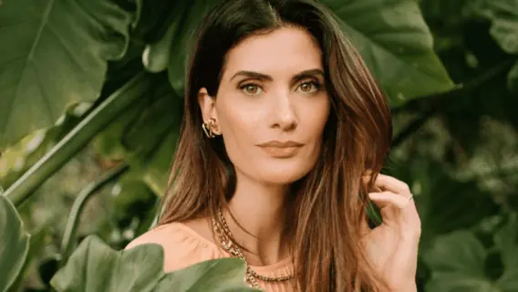 Isabella Fiorentino usa chá no cabelo e babosa na pele; veja dicas