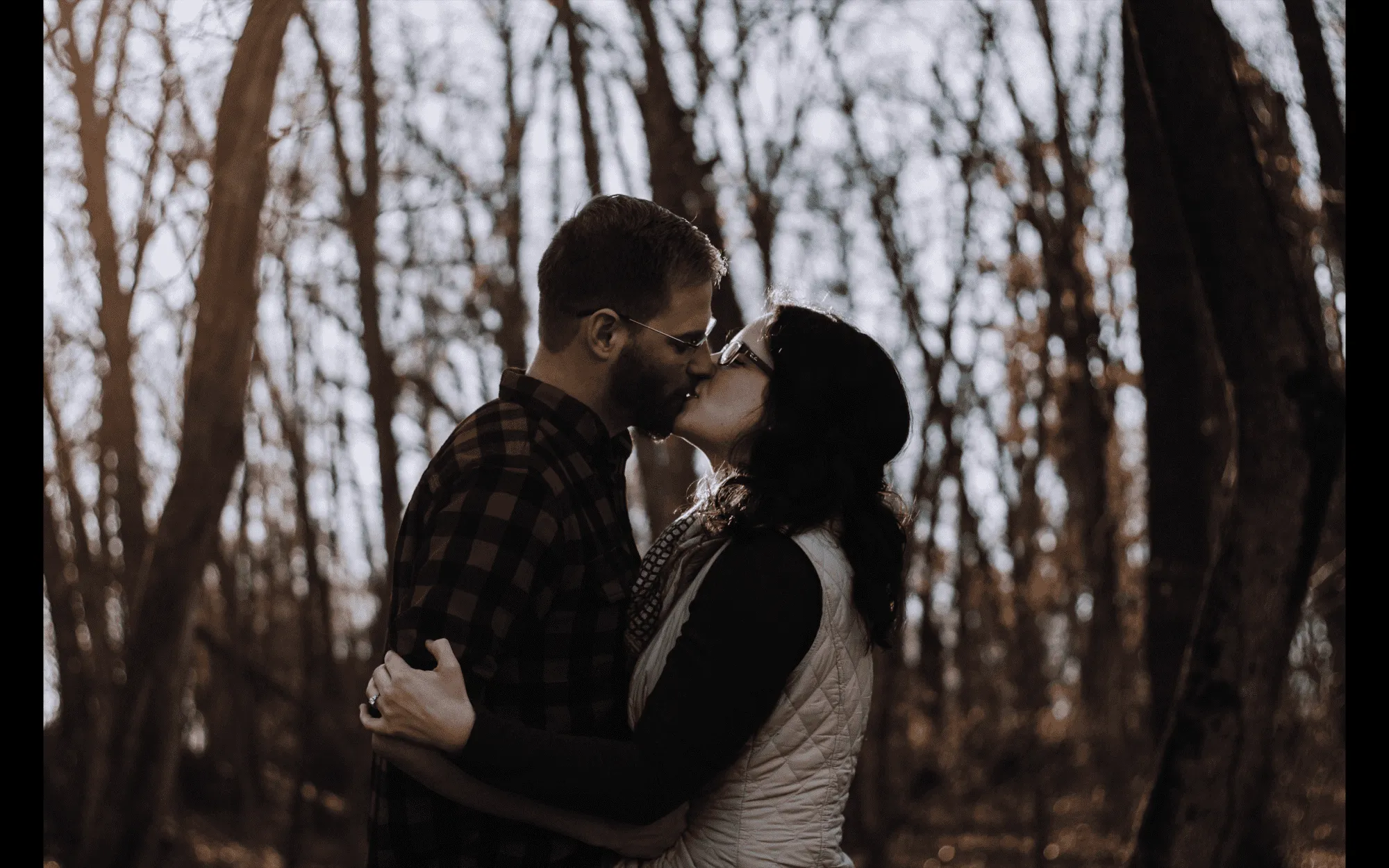 jovem casal lua de mel