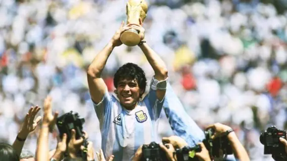 Morte de Diego Maradona: veja as homenagens ao craque